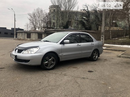 Mitsubishi Lancer 2005  випуску Миколаїв з двигуном 1.6 л бензин седан механіка за 5000 долл. 