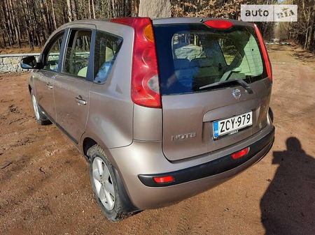 Nissan Note 2006  випуску Житомир з двигуном 1.6 л бензин універсал автомат за 5999 долл. 