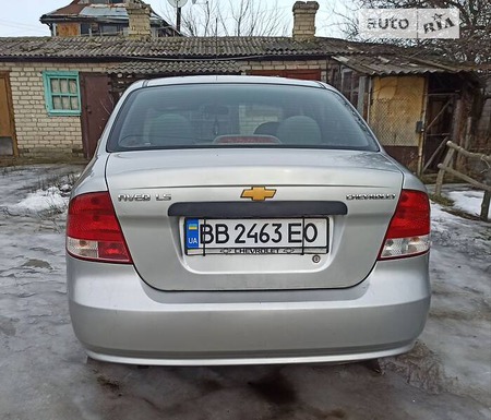 Chevrolet Aveo 2005  випуску Луганськ з двигуном 1.5 л  седан механіка за 3580 долл. 