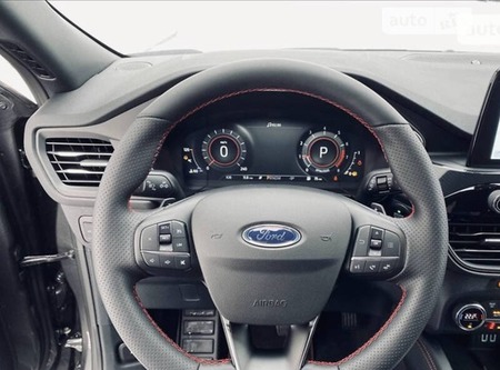 Ford Kuga 2021  випуску Вінниця з двигуном 1.5 л бензин хэтчбек автомат за 35500 долл. 