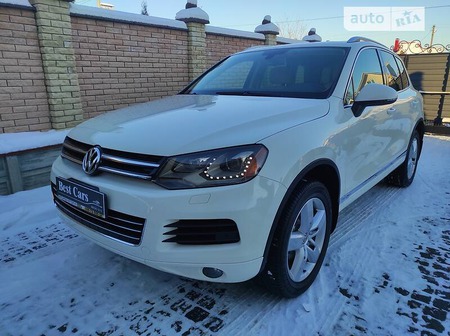 Volkswagen Touareg 2012  випуску Київ з двигуном 3.6 л бензин позашляховик автомат за 19800 долл. 