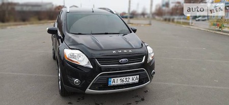 Ford Kuga 2010  випуску Київ з двигуном 2.5 л  позашляховик автомат за 10800 долл. 