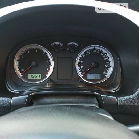 Volkswagen Bora 2001  випуску Черкаси з двигуном 1.6 л бензин седан механіка за 5200 долл. 
