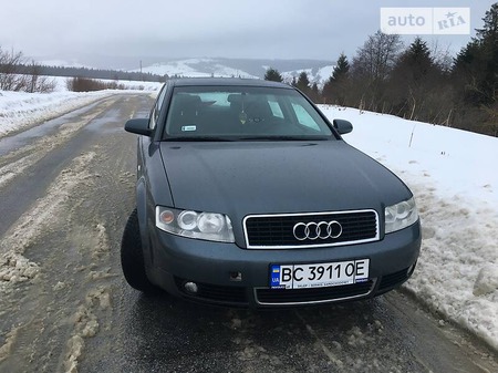 Audi A4 Limousine 2001  випуску Львів з двигуном 1.6 л  седан механіка за 5200 долл. 