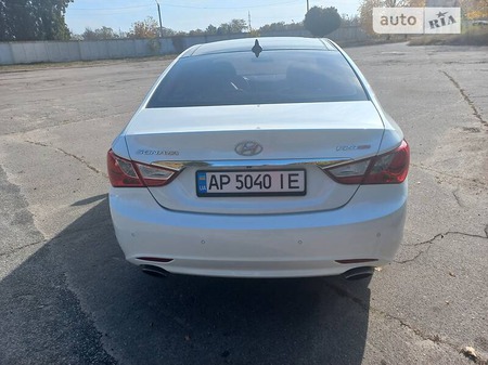 Hyundai Sonata 2011  випуску Запоріжжя з двигуном 2.4 л бензин седан автомат за 11900 долл. 