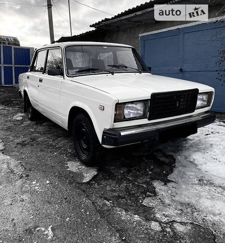 Lada 2107 1992  випуску Луганськ з двигуном 1.5 л бензин седан  за 1350 долл. 
