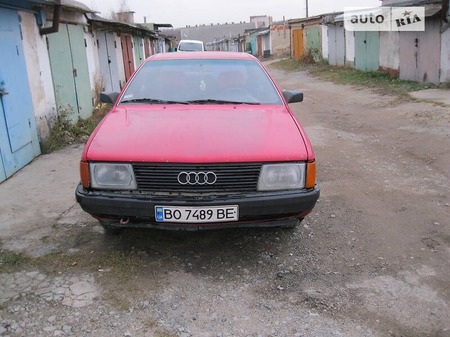 Audi 100 1988  випуску Тернопіль з двигуном 1.8 л  седан  за 1600 долл. 
