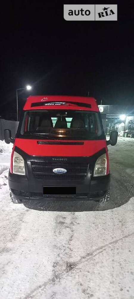 Ford Transit 2010  випуску Ужгород з двигуном 2.2 л дизель мінівен механіка за 12500 долл. 