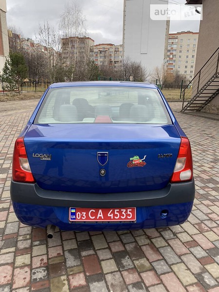 Dacia Logan 2006  випуску Луцьк з двигуном 1.4 л бензин седан механіка за 4000 долл. 