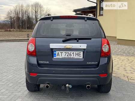 Chevrolet Captiva 2008  випуску Івано-Франківськ з двигуном 2 л дизель позашляховик механіка за 9350 долл. 