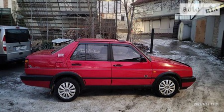 Volkswagen Jetta 1992  випуску Івано-Франківськ з двигуном 1.6 л бензин седан механіка за 2950 долл. 