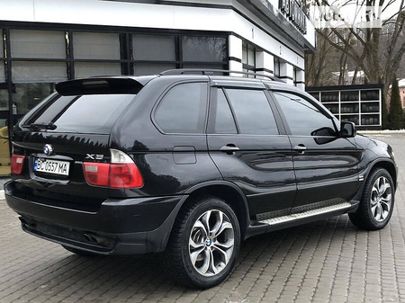 BMW X5 2004  випуску Львів з двигуном 4.4 л бензин позашляховик автомат за 10500 долл. 