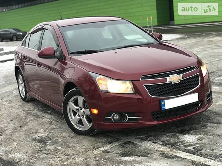 Chevrolet Cruze 2012  випуску Київ з двигуном 1.4 л бензин седан автомат за 7900 долл. 