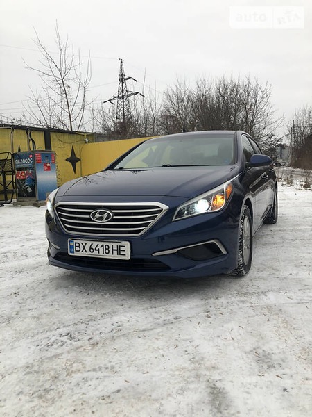 Hyundai Sonata 2016  випуску Хмельницький з двигуном 2.4 л бензин седан автомат за 14999 долл. 