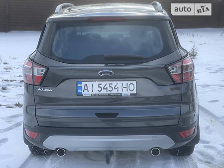 Ford Kuga 2018  випуску Київ з двигуном 1.5 л дизель позашляховик  за 18800 долл. 