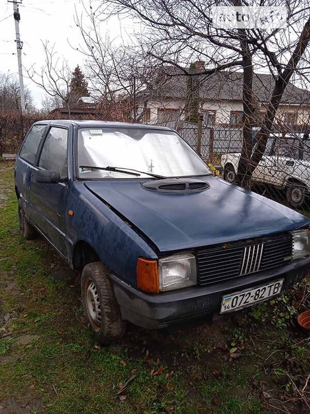 Fiat Uno 1996  випуску Львів з двигуном 1.5 л бензин універсал механіка за 600 долл. 