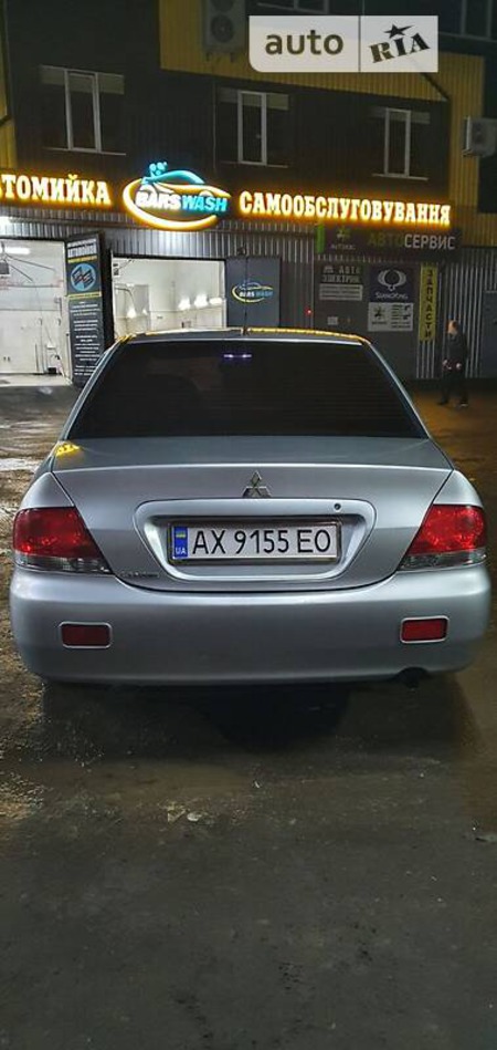 Mitsubishi Lancer 2006  випуску Харків з двигуном 1.6 л  седан механіка за 4500 долл. 