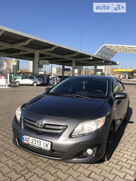 Toyota Corolla 2008  випуску Дніпро з двигуном 1.6 л бензин седан механіка за 7900 долл. 