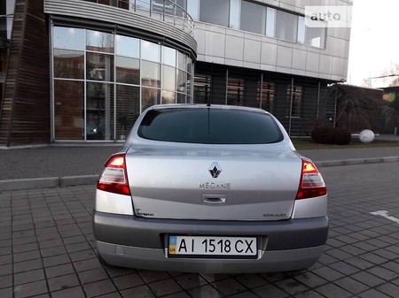 Renault Megane 2006  випуску Черкаси з двигуном 1.4 л бензин седан механіка за 5300 долл. 