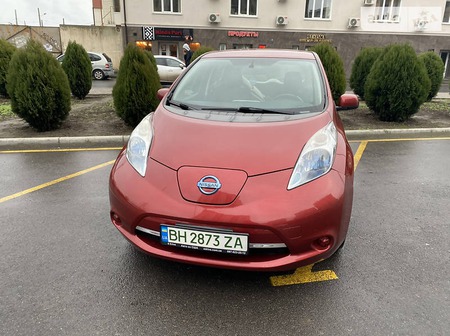 Nissan Leaf 2014  випуску Одеса з двигуном 0 л електро хэтчбек автомат за 7900 долл. 