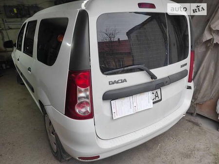 Dacia Logan 2011  випуску Івано-Франківськ з двигуном 1.6 л  універсал механіка за 6500 долл. 