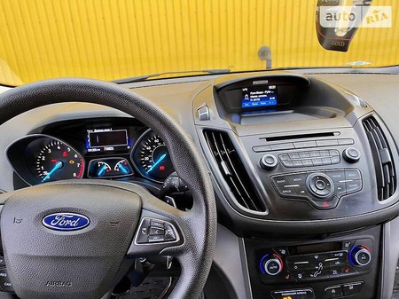 Ford Escape 2016  випуску Луганськ з двигуном 1.5 л бензин позашляховик автомат за 14900 долл. 