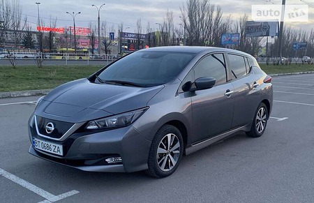 Nissan Leaf 2018  випуску Херсон з двигуном 0 л електро хэтчбек автомат за 18500 долл. 