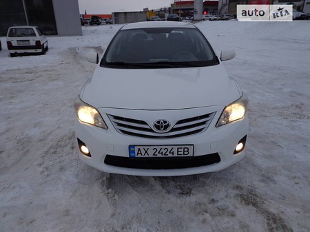 Toyota Corolla 2012  випуску Харків з двигуном 1.6 л  седан автомат за 11300 долл. 