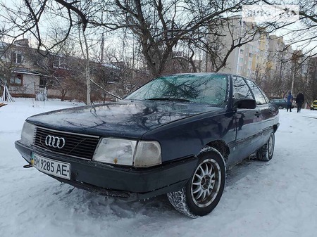 Audi 100 1986  випуску Чернігів з двигуном 2 л дизель седан механіка за 1500 долл. 