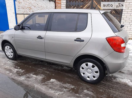 Skoda Fabia 2008  випуску Полтава з двигуном 1.2 л  хэтчбек механіка за 5850 долл. 