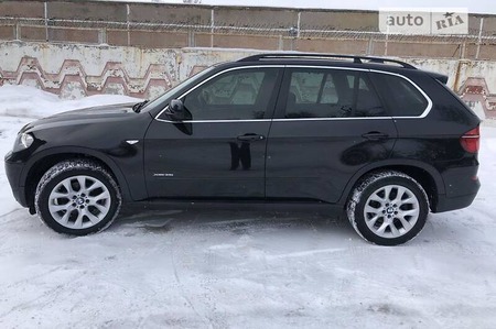 BMW X5 2013  випуску Львів з двигуном 3 л бензин позашляховик автомат за 15900 долл. 