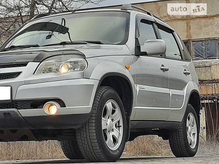 Chevrolet Niva 2010  випуску Одеса з двигуном 1.7 л бензин позашляховик механіка за 6500 долл. 