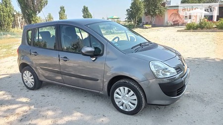 Renault Modus 2011  випуску Харків з двигуном 1.2 л  хэтчбек механіка за 6500 долл. 
