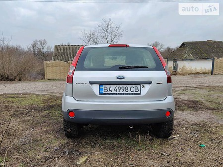 Ford Fiesta 2008  випуску Кропивницький з двигуном 1.4 л дизель хэтчбек механіка за 5000 долл. 