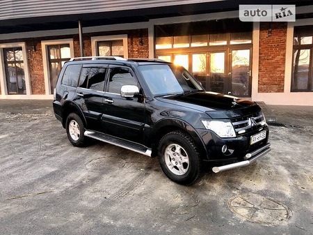 Mitsubishi Pajero 2007  випуску Харків з двигуном 3 л  позашляховик автомат за 11500 долл. 