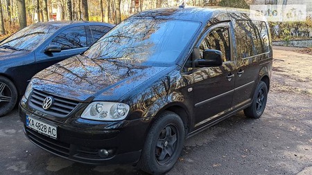 Volkswagen Caddy 2007  випуску Рівне з двигуном 1.9 л дизель мінівен автомат за 7700 долл. 