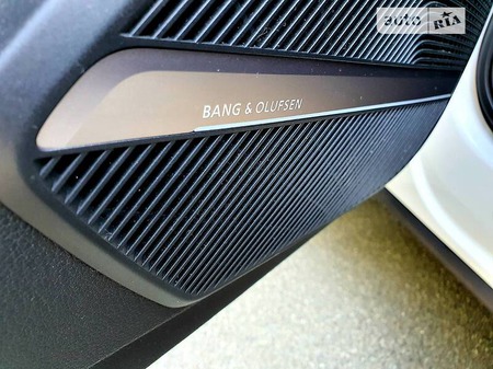 Audi Q5 2017  випуску Чернігів з двигуном 2 л бензин позашляховик автомат за 39000 долл. 