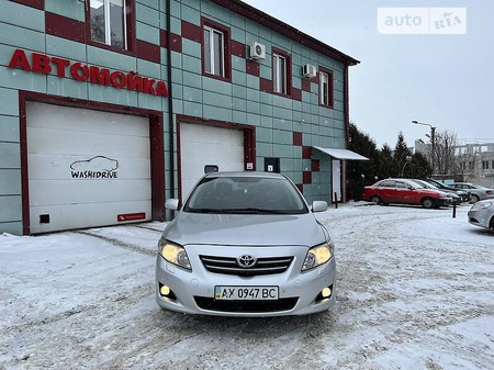 Toyota Corolla 2007  випуску Харків з двигуном 1.7 л  седан автомат за 7650 долл. 