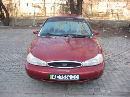 Ford Contour 1999  випуску Запоріжжя з двигуном 2 л  седан автомат за 2800 долл. 