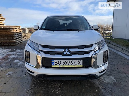 Mitsubishi RVR 2020  випуску Тернопіль з двигуном 2 л бензин позашляховик автомат за 19500 долл. 