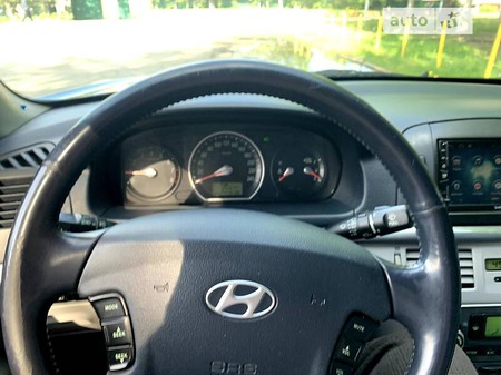 Hyundai Sonata 2006  випуску Запоріжжя з двигуном 2.4 л  седан механіка за 6700 долл. 