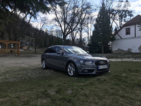 Audi A4 Limousine 2012  випуску Львів з двигуном 2 л дизель універсал механіка за 14500 долл. 