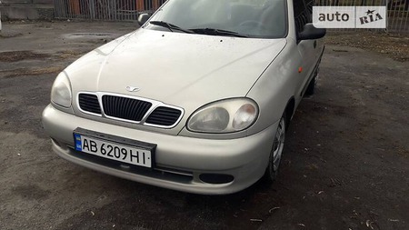 Daewoo Lanos 2009  випуску Хмельницький з двигуном 1.5 л  седан механіка за 2600 долл. 