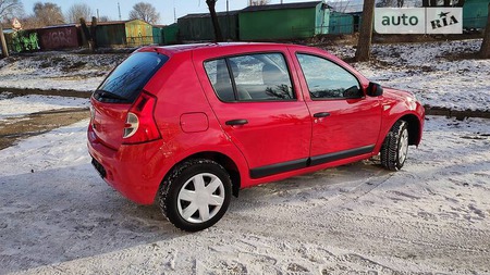 Dacia Sandero 2011  випуску Запоріжжя з двигуном 0 л бензин хэтчбек механіка за 4999 долл. 