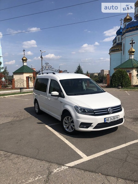 Volkswagen Caddy 2017  випуску Дніпро з двигуном 2 л дизель седан автомат за 22500 долл. 