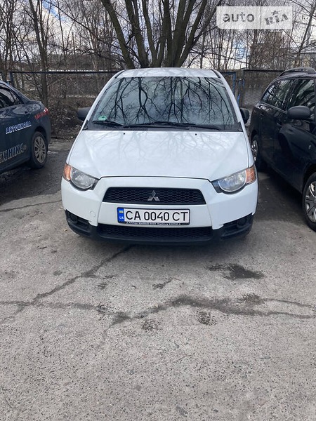 Mitsubishi Colt 2010  випуску Черкаси з двигуном 1.3 л бензин хэтчбек механіка за 5700 долл. 