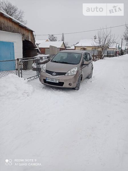 Nissan Note 2009  випуску Житомир з двигуном 1.5 л дизель хэтчбек механіка за 6900 долл. 