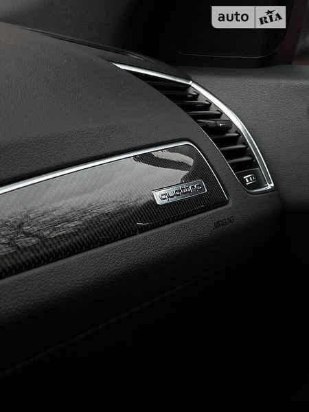 Audi SQ5 2014  випуску Чернівці з двигуном 3 л дизель позашляховик  за 32999 долл. 