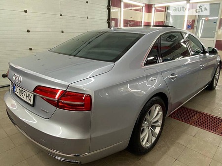 Audi A8 2015  випуску Львів з двигуном 3 л бензин седан автомат за 33000 долл. 
