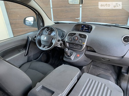 Renault Kangoo 2014  випуску Дніпро з двигуном 1.5 л дизель мінівен механіка за 9299 долл. 